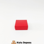 6x8x3 cm Tam Kapaklı Selefonlu Süngerli Takı Kutusu - Kırmızı