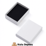 5x8x2 cm Tam Kapaklı Selefonlu Süngerli Takı Kutusu - Beyaz